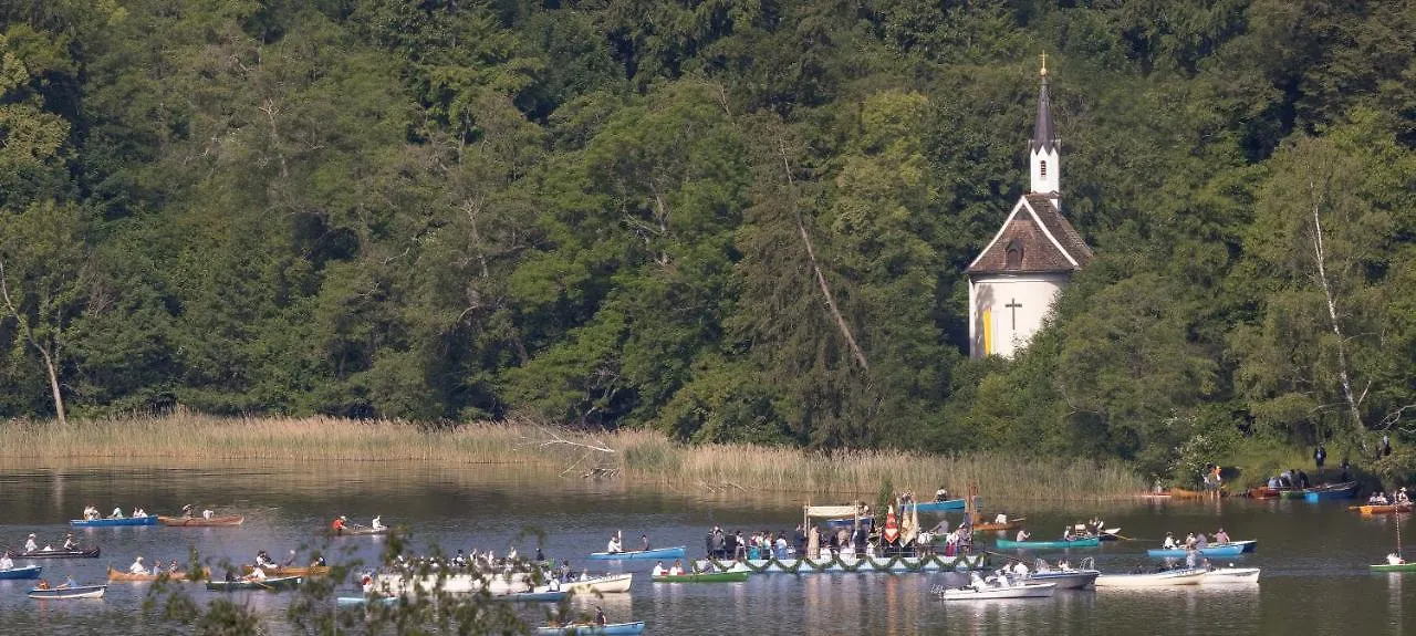 Ferienwohnungen Schwarzer In Seehausen Am Staffelsee Germany